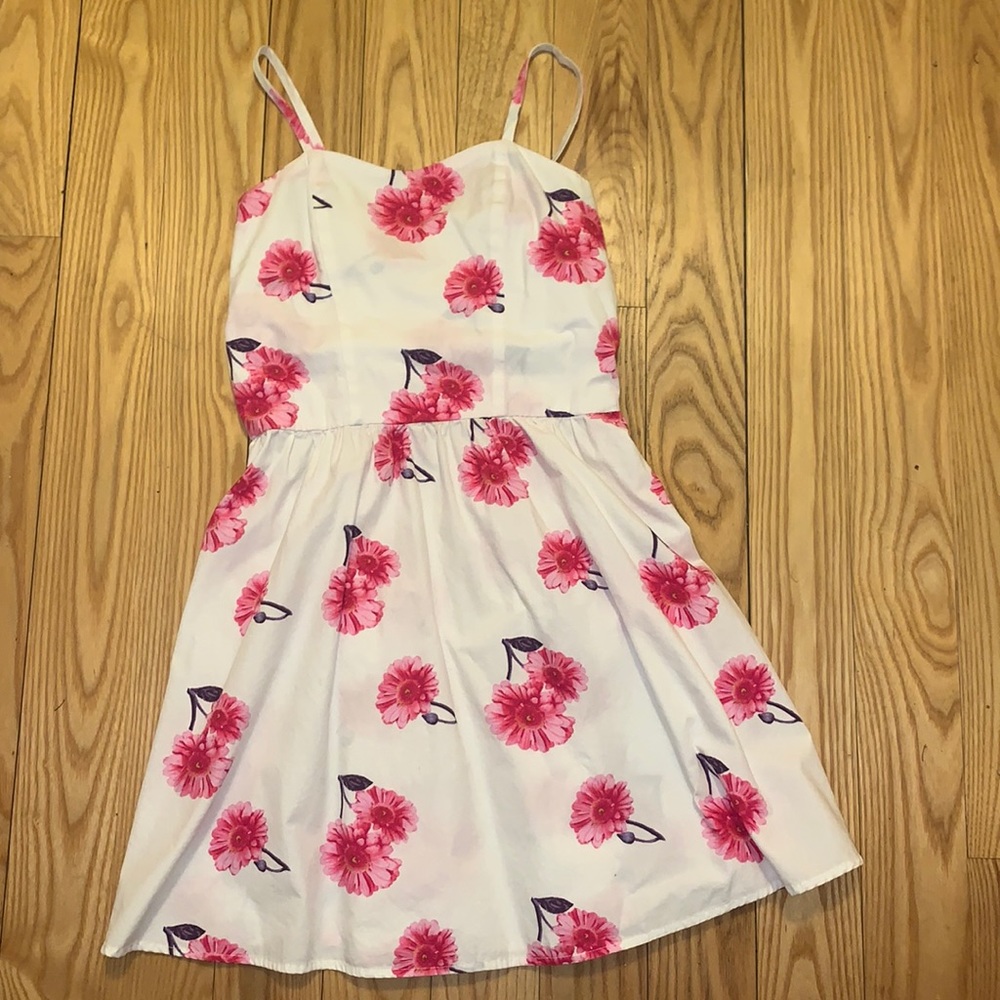 Forever 21 pink and white dress!!💐